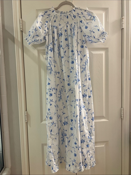 Hill House Dresses & Skirts - Hill House Caroline Dress with Blue Botanical Print